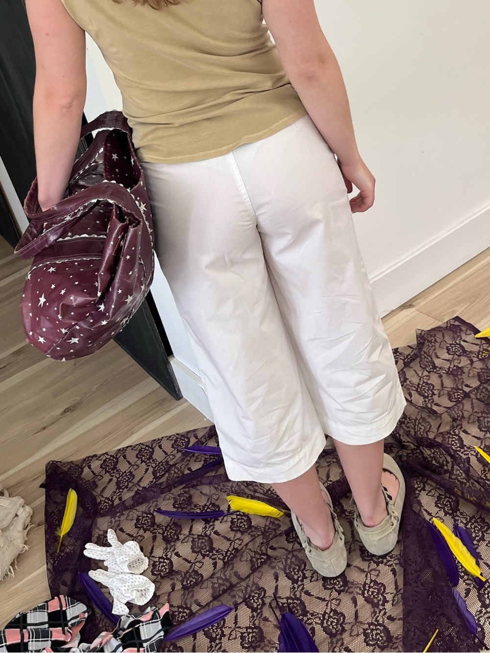 White capris - Picture 2 of 4